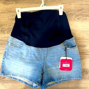 Over the belly maternity shorts!